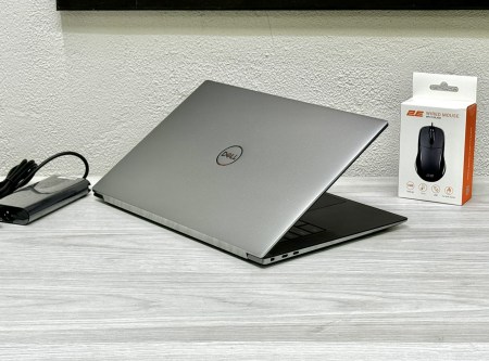 Dell Precision 5560 569